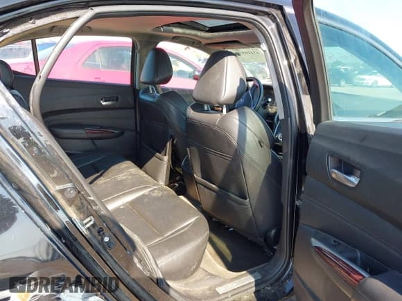 ✅ 2015 Acura TLX V6 • VIN: 19UUB2F36FA014501 • Lot: 43116870. Wystawiony na IAAI z przebiegiem 173 895 mil. Bezpłatny archiwum sprzedaży aukcyjnych z USA i szczegółowy raport historii pojazdu na DreamBid. Zdjęcie 8.