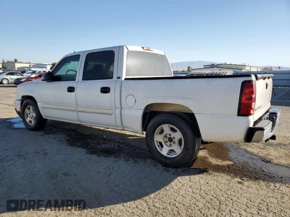 ✅ 2006 Chevrolet Silverado 1500 LT1 • VIN: 2GCEC13T761219091 • Лот: 77669054. Опубликован ранее на Copart с пробегом 298 992 миль. Бесплатный доступ к архиву аукционных продаж из США и подробный отчёт об истории автомобиля на DreamBid. Изображение 2.