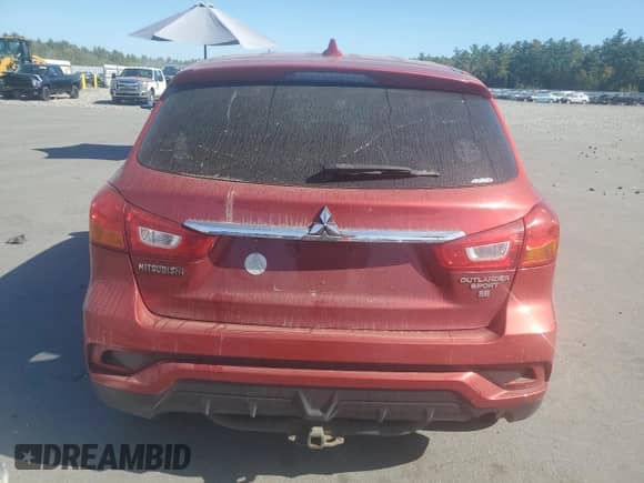 2018 Mitsubishi Outlander SE с VIN JA4AR3AW6JU001544, выставлен на аукционе Copart как лот 82106355 с пробегом 237 661 миль миль и Списание • Salvage title. История ставок и продаж доступна на DreamBid. Изображение 6.