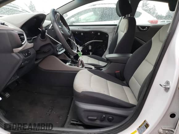 2017 Hyundai Ioniq SEL с VIN KMHC75LCXHU047094, выставлен на аукционе Copart как лот 79287044 с пробегом 107 764 миль миль и Списание • Salvage title. История ставок и продаж доступна на DreamBid. Изображение 7.