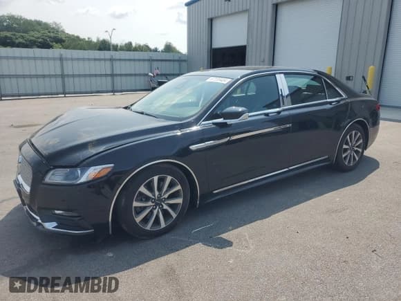✅ 2017 Lincoln Continental Livery • VIN: 1LN6L9HK2H5601500 • Lot: 67209404. Listed on Copart with 97,697 mi. Free auction sales archive from the USA and detailed vehicle history report at DreamBid. Image 1.