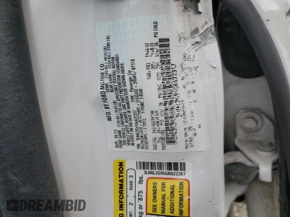 ✅ 2016 Lincoln MKZ • VIN: 3LN6L2G95GR622357 • Lot: 70761545. Wystawiony na Copart z przebiegiem Nie podano. Bezpłatny archiwum sprzedaży aukcyjnych z USA i szczegółowy raport historii pojazdu na DreamBid. Zdjęcie 12.