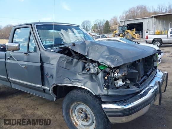 ✅ 1995 Ford F-250 • VIN: 2FTHF25H8SCA12128 • Lot: 41806359. Listed on IAAI with 90,950 mi. Free auction sales archive from the USA and detailed vehicle history report at DreamBid. Image 6.