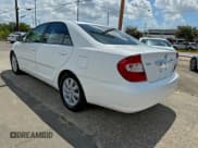 ✅ 2002 Toyota Camry XLE • VIN: 4T1BE32K52U027812 • Lot: 94611005. Wystawiony na Copart z przebiegiem 174 523 mil. Bezpłatny archiwum sprzedaży aukcyjnych z USA i szczegółowy raport historii pojazdu na DreamBid. Zdjęcie 3.