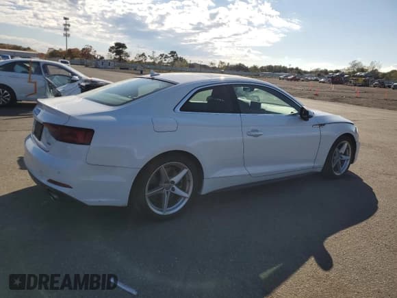 ✅ 2019 Audi A5 Premium Plus • VIN: WAUTNAF55KA060096 • Лот: 87462295. Опубликован ранее на Copart с пробегом 21 365 миль. Бесплатный доступ к архиву аукционных продаж из США и подробный отчёт об истории автомобиля на DreamBid. Изображение 3.