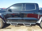 ✅ 2024 Chevrolet Colorado 4WD LT • VIN: 1GCPTCEK0R1307029 • Lot: 41970441. Wystawiony na IAAI z przebiegiem 4 968 mil. Bezpłatny archiwum sprzedaży aukcyjnych z USA i szczegółowy raport historii pojazdu na DreamBid. Zdjęcie 14.