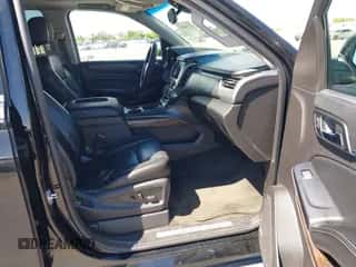 2016 Chevrolet Suburban LT z VIN 1GNSCHKC8GR118722, wystawiony jako IAAI lot #43336592 z przebiegiem Nie podano mil oraz . Historia ofert i sprzedaży dostępna na DreamBid. Obrazek 5.