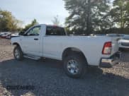 ✅ 2022 Ram 2500 Tradesman • VIN: 3C6MR5AJ9NG272763 • Лот: 71840645. Опубликован ранее на Copart с пробегом 6 137 миль. Бесплатный доступ к архиву аукционных продаж из США и подробный отчёт об истории автомобиля на DreamBid. Изображение 2.