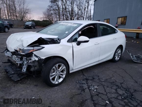 ✅ 2019 Chevrolet Cruze LT • VIN: 1G1BE5SM0K7111934 • Lot: 73545902. Listed on Copart with Not provided. Free auction sales archive from the USA and detailed vehicle history report at DreamBid. Image 1.