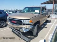 ✅ 2001 GMC Sierra 1500 SLE • VIN: 1GTEK19T11E181309 • Лот: 42105688. Опубликован ранее на IAAI с пробегом 158 314 миль. Бесплатный доступ к архиву аукционных продаж из США и подробный отчёт об истории автомобиля на DreamBid. Изображение 2.