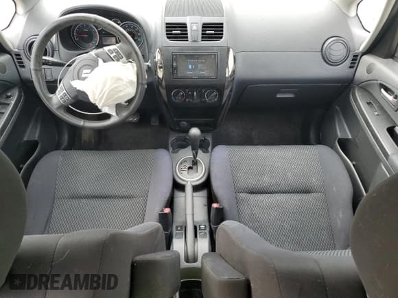 ✅ 2013 Suzuki SX4 Crossover • VIN: JS2YB5A30D6100255 • Лот: 61288755. Опубликован ранее на Copart с пробегом 136 961 миль. Бесплатный доступ к архиву аукционных продаж из США и подробный отчёт об истории автомобиля на DreamBid. Изображение 8.