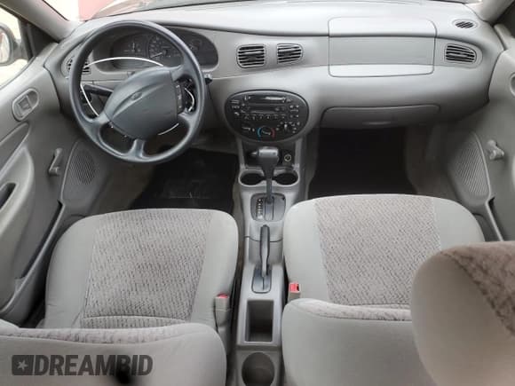 ✅ 1999 Ford Escort SE • VIN: 1FAFP13P1XW117006 • Lot: 71213135. Wystawiony na Copart z przebiegiem 105 883 mil. Bezpłatny archiwum sprzedaży aukcyjnych z USA i szczegółowy raport historii pojazdu na DreamBid. Zdjęcie 8.