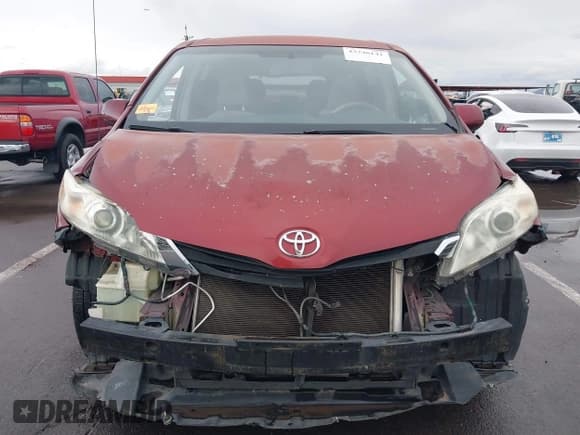 ✅ 2012 Toyota Sienna LE • VIN: 5TDKK3DC5CS207638 • Lot: 43740141. Listed on IAAI with 182,721 mi. Free auction sales archive from the USA and detailed vehicle history report at DreamBid. Image 13.
