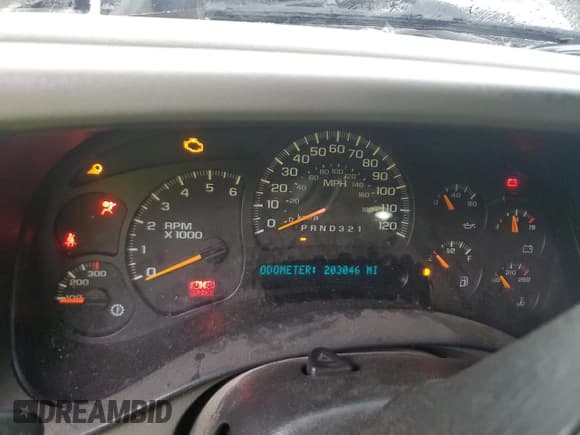 ✅ 2006 Chevrolet Silverado 2500HD LT2 • VIN: 1GCHK23U86F134204 • Lot: 68744365. Wystawiony na Copart z przebiegiem 203 046 mil. Bezpłatny archiwum sprzedaży aukcyjnych z USA i szczegółowy raport historii pojazdu na DreamBid. Zdjęcie 9.