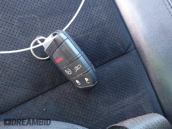 ✅ 2015 Jeep Grand Cherokee Altitude • VIN: 1C4RJEAG4FC815743 • Lot: 41815095. Wystawiony na IAAI z przebiegiem 106 867 mil. Bezpłatny archiwum sprzedaży aukcyjnych z USA i szczegółowy raport historii pojazdu na DreamBid. Zdjęcie 11.