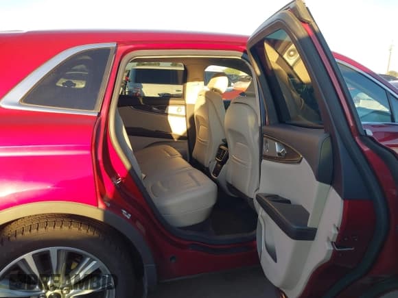 ✅ 2017 Lincoln MKX Reserve • VIN: 2LMPJ8LP9HBL13593 • Лот: 43523307. Опубликован ранее на IAAI с пробегом 151 419 миль. Бесплатный доступ к архиву аукционных продаж из США и подробный отчёт об истории автомобиля на DreamBid. Изображение 8.