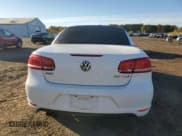 ✅ 2014 Volkswagen Eos Komfort • VIN: WVWBW8AH2EV000733 • Лот: 82770925. Опубликован ранее на Copart с пробегом 139 754 миль. Бесплатный доступ к архиву аукционных продаж из США и подробный отчёт об истории автомобиля на DreamBid. Изображение 6.