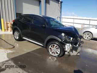 2018 Hyundai Tucson SEL z VIN KM8J3CA47JU701509, wystawiony jako Copart lot #90939625 z przebiegiem Nie podano mil oraz Czysty tytuł • Clean title. Historia ofert i sprzedaży dostępna na DreamBid. Obrazek 4.
