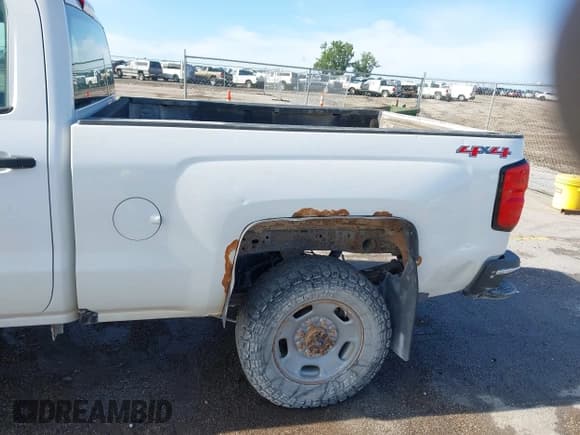 ✅ 2017 Chevrolet Silverado 2500HD Work Truck • VIN: 1GC1KUEYXHF225748 • Lot: 42691810. Listed on IAAI with 119,151 mi. Free auction sales archive from the USA and detailed vehicle history report at DreamBid. Image 19.