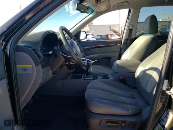 ✅ 2012 Hyundai Santa Fe SE • VIN: 5XYZH4AG5CG122256 • Lot: 80942864. Listed on Copart with 191,971 mi. Free auction sales archive from the USA and detailed vehicle history report at DreamBid. Image 7.