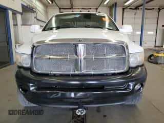 2005 Dodge 3500 SLT z VIN 3D7LS38CX5G787586, wystawiony jako Copart lot #54554365 z przebiegiem 205 421 mil mil oraz Szkoda całkowita • Salvage title. Historia ofert i sprzedaży dostępna na DreamBid. Obrazek 5.
