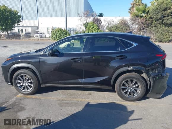 ✅ 2018 Lexus NX 300h • VIN: JTJBJRBZ8J2096257 • Lot: 43001978. Listed on IAAI with 121,925 mi. Free auction sales archive from the USA and detailed vehicle history report at DreamBid. Image 14.