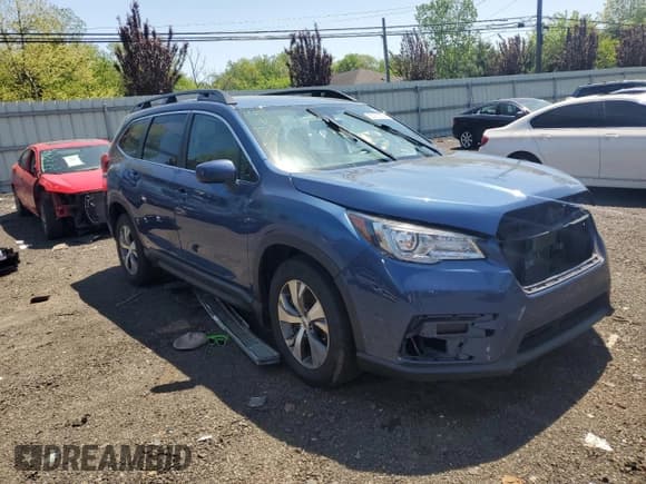 ✅ 2021 Subaru Ascent Premium • VIN: 4S4WMAFD5M3470720 • Lot: 55975325. Listed on Copart with 57,935 mi. Free auction sales archive from the USA and detailed vehicle history report at DreamBid. Image 4.