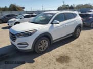 ✅ 2017 Hyundai Tucson SE • VIN: KM8J3CA40HU504739 • Лот: 92613605. Опубликован ранее на Copart с пробегом 196 981 миль. Бесплатный доступ к архиву аукционных продаж из США и подробный отчёт об истории автомобиля на DreamBid. Изображение 1.