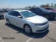 ✅ 2012 Volkswagen Jetta TDI w/Premium & Nav • VIN: 3VWLL7AJ8CM314305 • Лот: 42853904. Опубликован ранее на IAAI с пробегом 75 669 миль. Бесплатный доступ к архиву аукционных продаж из США и подробный отчёт об истории автомобиля на DreamBid. Изображение 1.