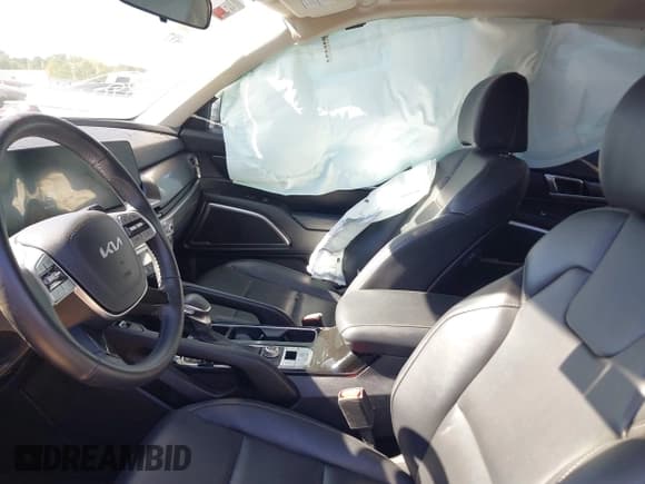 ✅ 2025 Kia Telluride S • VIN: 5XYP6DGC7SG589792 • Lot: 43486497. Listed on IAAI with 22,914 mi. Free auction sales archive from the USA and detailed vehicle history report at DreamBid. Image 5.