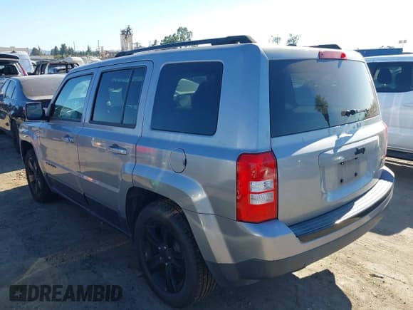 ✅ 2014 Jeep Patriot Sport • VIN: 1C4NJPBA9ED893643 • Лот: 43032722. Опубликован ранее на IAAI с пробегом 171 295 миль. Бесплатный доступ к архиву аукционных продаж из США и подробный отчёт об истории автомобиля на DreamBid. Изображение 3.
