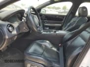 ✅ 2015 Jaguar XJ • VIN: SAJWJ1CD9F8V84728 • Лот: 59838095. Опубликован ранее на Copart с пробегом Не указан. Бесплатный доступ к архиву аукционных продаж из США и подробный отчёт об истории автомобиля на DreamBid. Изображение 7.