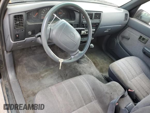 ✅ 1997 Toyota Tacoma • VIN: 4TAVL52N0VZ313065 • Lot: 62908695. Listed on Copart with 171,629 mi. Free auction sales archive from the USA and detailed vehicle history report at DreamBid. Image 8.