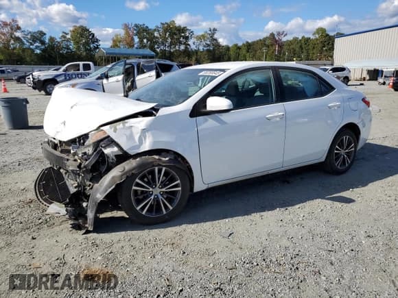 ✅ 2016 Toyota Corolla LE Plus • VIN: 5YFBURHE5GP412108 • Lot: 86269645. Listed on Copart with 121,632 mi. Free auction sales archive from the USA and detailed vehicle history report at DreamBid. Image 1.