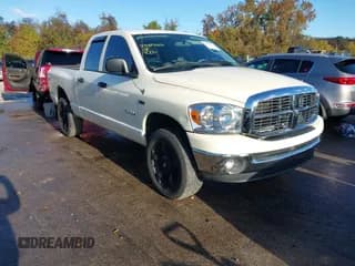 ✅ 2008 Dodge 1500 ST • VIN: 1D7HU18288J165213 • Lot: 43489605. Wystawiony na IAAI z przebiegiem 276 496 mil. Bezpłatny archiwum sprzedaży aukcyjnych z USA i szczegółowy raport historii pojazdu na DreamBid. Zdjęcie 1.