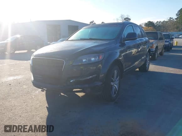 ✅ 2009 Audi Q7 • VIN: WA1AY74L09D023868 • Lot: 43887779. Wystawiony na IAAI z przebiegiem 198 495 mil. Bezpłatny archiwum sprzedaży aukcyjnych z USA i szczegółowy raport historii pojazdu na DreamBid. Zdjęcie 2.