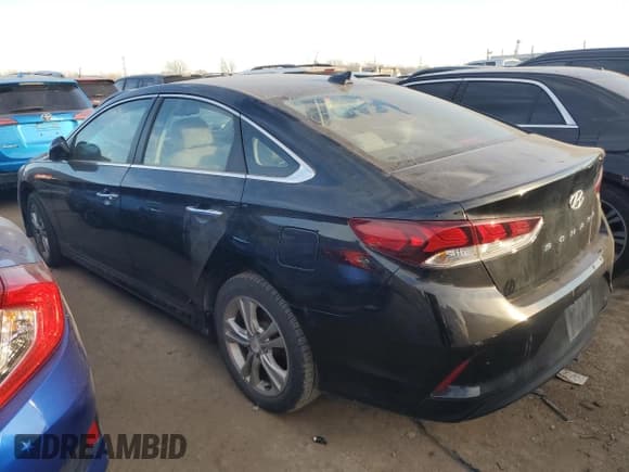 ✅ 2018 Hyundai Sonata Limited • VIN: 5NPE34AF3JH727046 • Лот: 66892072. Опубликован ранее на Copart с пробегом 70 674 миль. Бесплатный доступ к архиву аукционных продаж из США и подробный отчёт об истории автомобиля на DreamBid. Изображение 2.