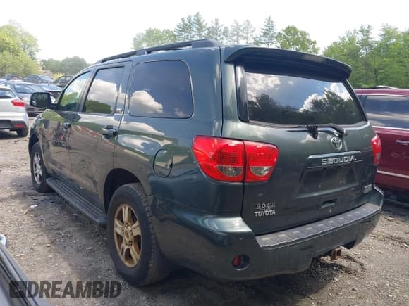 ✅ 2008 Toyota Sequoia SR5 • VIN: 5TDBY64A88S011053 • Lot: 42353990. Listed on IAAI with 226,478 mi. Free auction sales archive from the USA and detailed vehicle history report at DreamBid. Image 3.