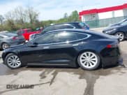 ✅ 2017 Tesla Model S 60 • VIN: 5YJSA1E13HF228486 • Lot: 42092686. Listed on IAAI with 78,089 mi. Free auction sales archive from the USA and detailed vehicle history report at DreamBid. Image 14.