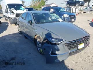 ✅ 2022 Hyundai Sonata SE • VIN: 5NPEG4JA9NH141076 • Lot: 43418491. Wystawiony na IAAI z przebiegiem 42 992 mil. Bezpłatny archiwum sprzedaży aukcyjnych z USA i szczegółowy raport historii pojazdu na DreamBid. Zdjęcie 1.