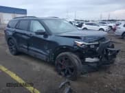 ✅ 2024 Ford Explorer ST • VIN: 1FM5K8GC6RGA79754 • Lot: 84918015. Wystawiony na Copart z przebiegiem 27 918 mil. Bezpłatny archiwum sprzedaży aukcyjnych z USA i szczegółowy raport historii pojazdu na DreamBid. Zdjęcie 4.