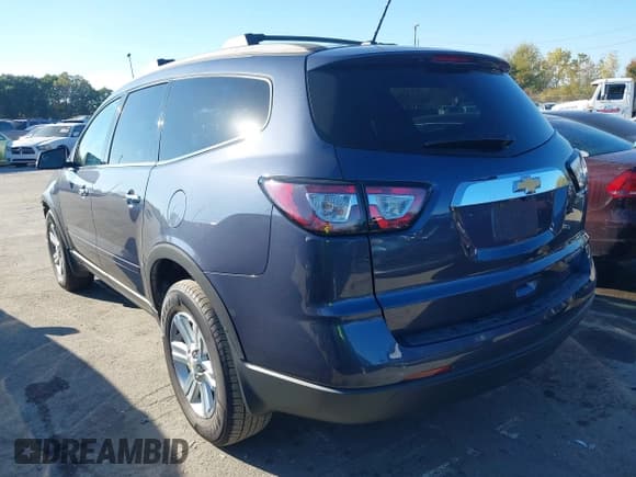 ✅ 2014 Chevrolet Traverse LT • VIN: 1GNKRHKD4EJ158914 • Lot: 43440611. Listed on IAAI with 137,402 mi. Free auction sales archive from the USA and detailed vehicle history report at DreamBid. Image 3.