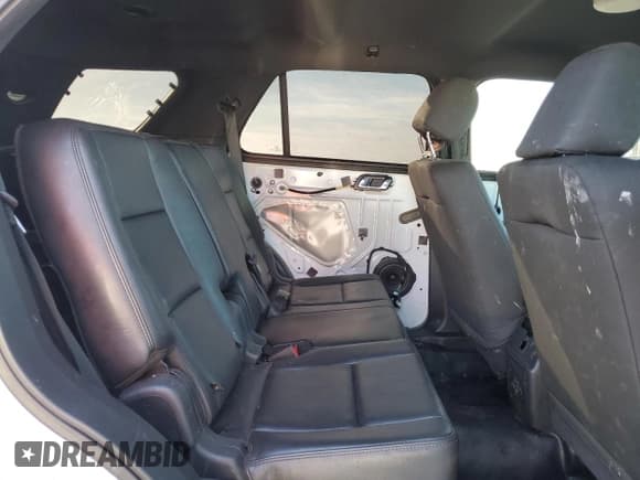 ✅ 2016 Ford Police Interceptor Utility • VIN: 1FM5K8AR8GGC93154 • Lot: 82696585. Listed on Copart with Not provided. Free auction sales archive from the USA and detailed vehicle history report at DreamBid. Image 11.