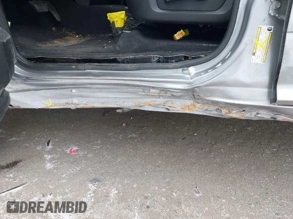 ✅ 2020 Ram 1500 Warlock • VIN: 1C6RR7GT8LS108145 • Lot: 41242035. Listed on IAAI with 92,109 mi. Free auction sales archive from the USA and detailed vehicle history report at DreamBid. Image 19.