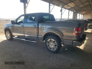 ✅ 2007 Lincoln Mark LT • VIN: 5LTPW16597FJ08451 • Lot: 91655775. Wystawiony na Copart z przebiegiem 137 004 mil. Bezpłatny archiwum sprzedaży aukcyjnych z USA i szczegółowy raport historii pojazdu na DreamBid. Zdjęcie 2.