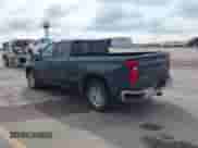 2020 Chevrolet Silverado 1500 Work Truck z VIN 1GCRYAEF5LZ195192, wystawiony jako IAAI lot #43138914 z przebiegiem 110 350 mil mil oraz . Historia ofert i sprzedaży dostępna na DreamBid. Obrazek 3.