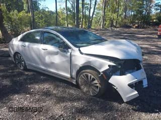 ✅ 2017 Lincoln MKZ Reserve • VIN: 3LN6L5E94HR610061 • Lot: 43418229. Wystawiony na IAAI z przebiegiem Nie podano. Bezpłatny archiwum sprzedaży aukcyjnych z USA i szczegółowy raport historii pojazdu na DreamBid. Zdjęcie 1.