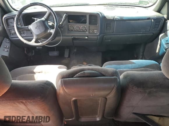 ✅ 2001 Chevrolet Silverado 2500HD LS • VIN: 1GCHK29U81E185336 • Лот: 54368505. Опубликован ранее на Copart с пробегом Не указан. Бесплатный доступ к архиву аукционных продаж из США и подробный отчёт об истории автомобиля на DreamBid. Изображение 8.