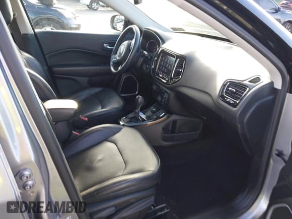 ✅ 2018 Jeep Compass Limited • VIN: 3C4NJDCB8JT478968 • Lot: 43809372. Listed on IAAI with 36,570 mi. Free auction sales archive from the USA and detailed vehicle history report at DreamBid. Image 5.
