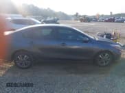 ✅ 2024 Kia Forte LXS • VIN: 3KPF24AD5RE754688 • Lot: 43047801. Wystawiony na IAAI z przebiegiem 17 890 mil. Bezpłatny archiwum sprzedaży aukcyjnych z USA i szczegółowy raport historii pojazdu na DreamBid. Zdjęcie 12.